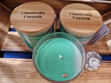 Load image into Gallery viewer, Bedruthan Steps Cornish Candle With Oak Moss
