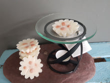Load image into Gallery viewer, Cognac and Cuban Luxury Wax Tarts
